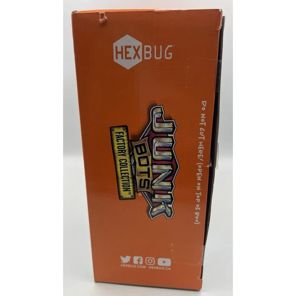 HEXBUG Junk Bots Factory Collection Rev's Secret Headquarters 200+ Pieces Set